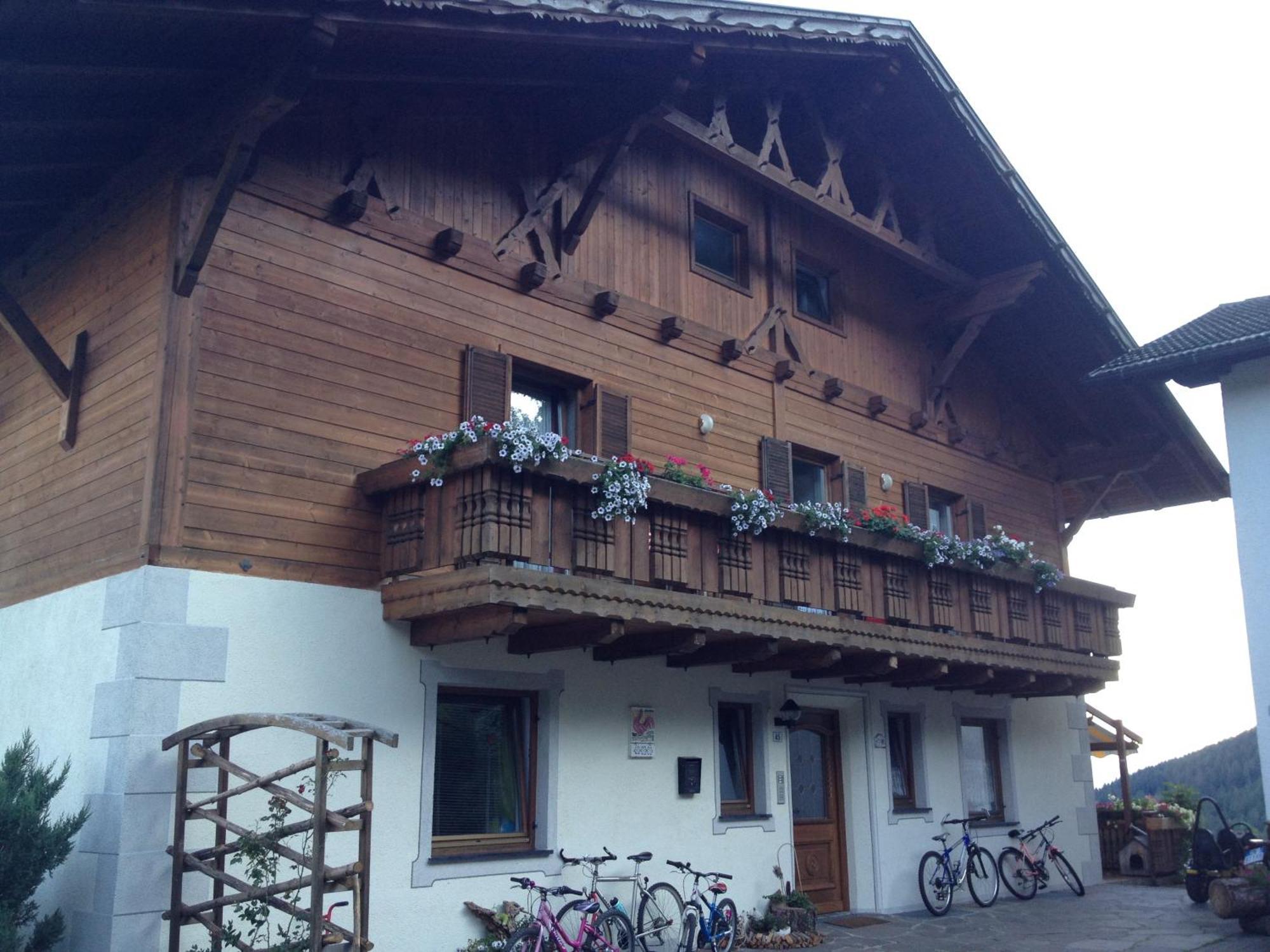 Gasthaus Zehrehof Brixen Exterior foto
