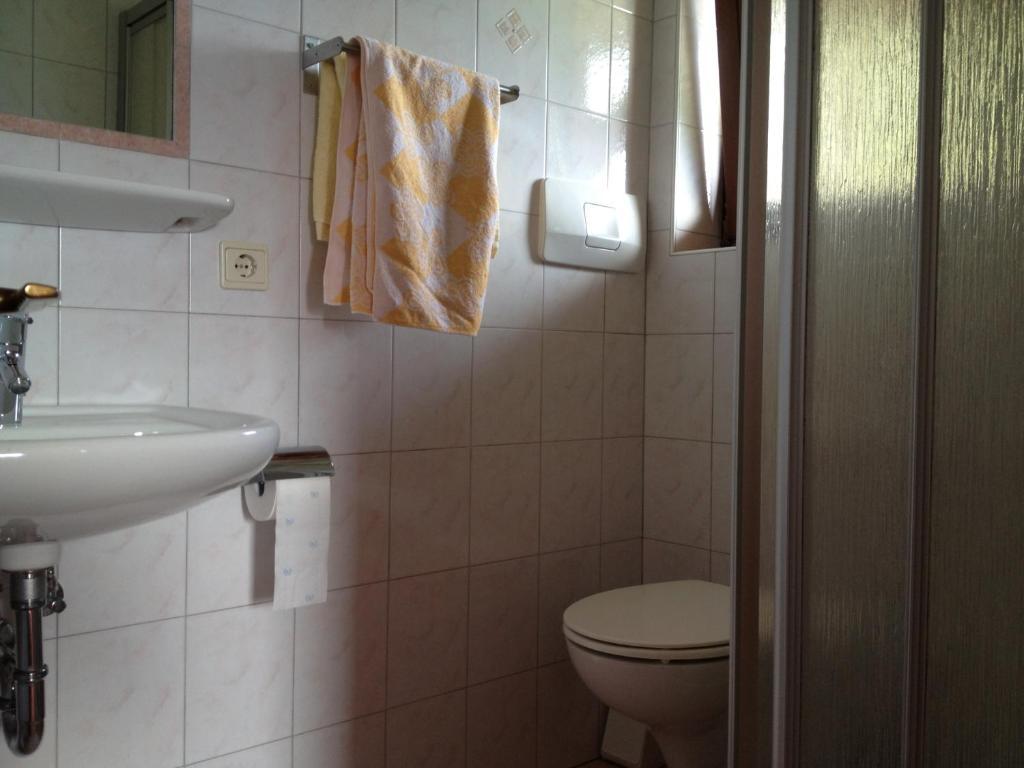 Gasthaus Zehrehof Brixen Zimmer foto